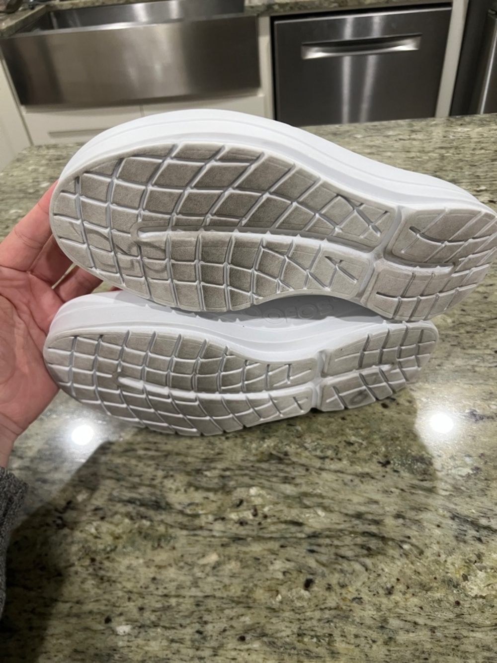 OOFOS OOmega eeZee Low Women's Recovery Slip-On Shoe Nomad Size 9 - Picture 7 of 7